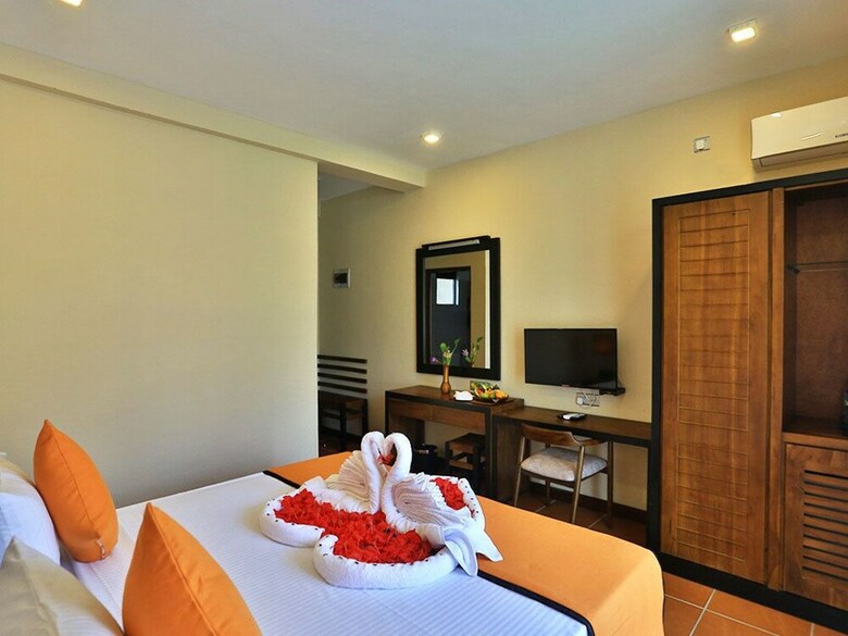 Hotel Lily's Resort