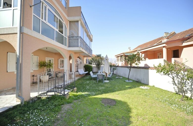 Sunshine Apartments