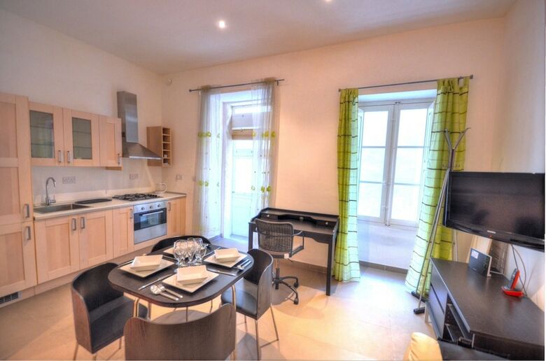 Apartamentos Valletta Strada Stretta Suites