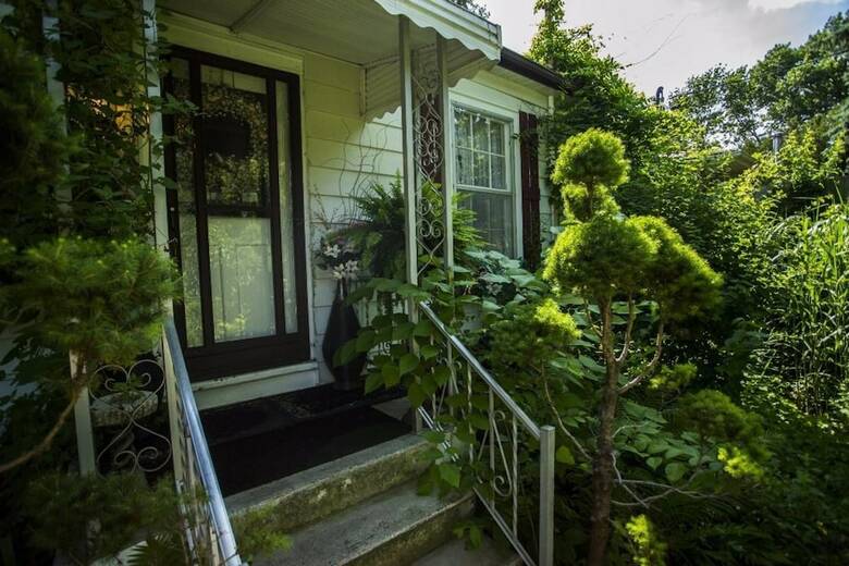 One Of A Kind Experience Heritage Cottage