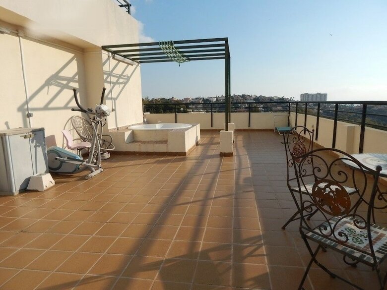 Apartamentos 19003-ph  Penthouse In Playaquebrada