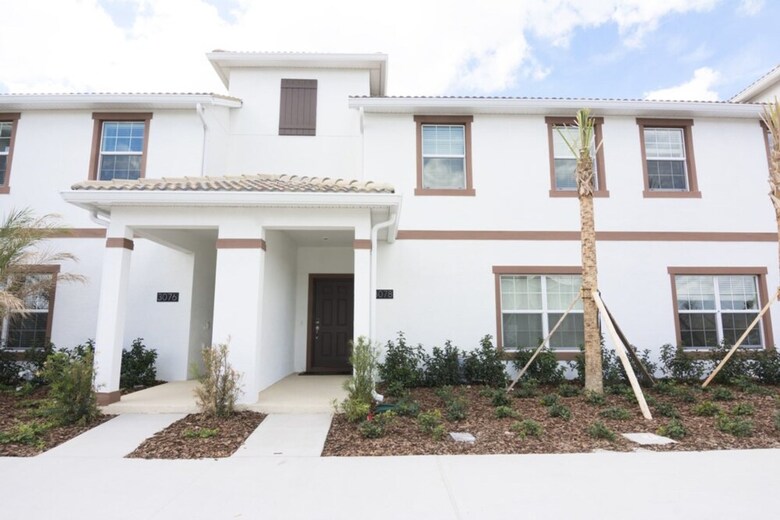 Amazing Decor Townhome Sl3078