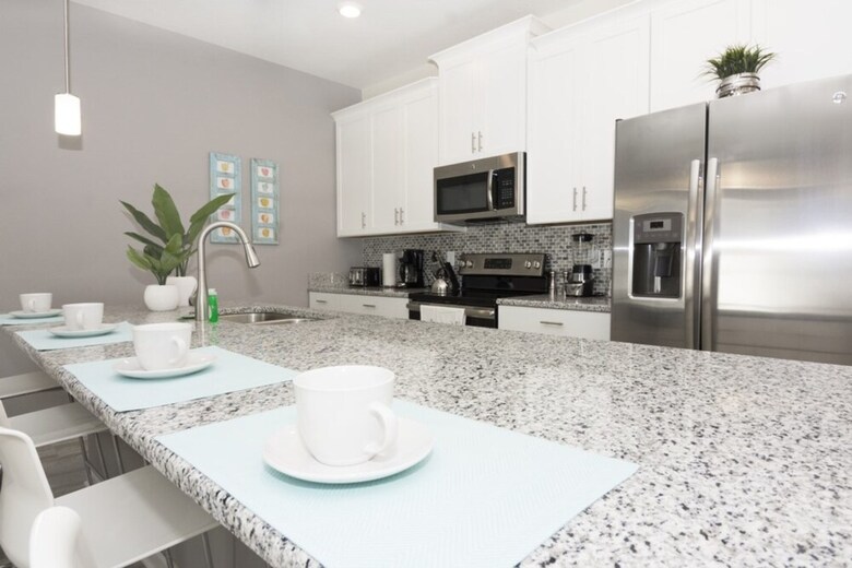 Amazing Decor Townhome Sl3078