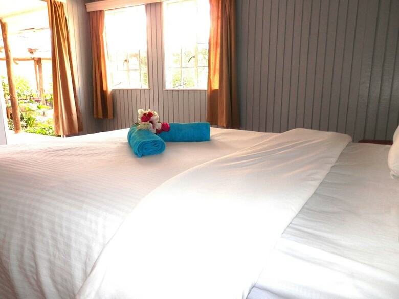 Pacific Camp & Lodge