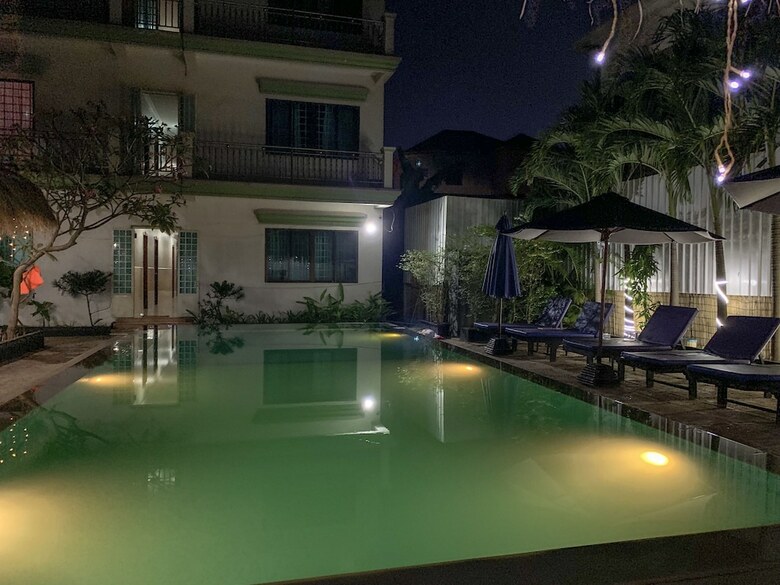 Hotel Cheata Inn