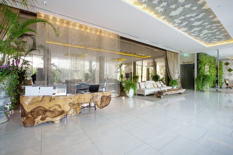 Riviera Wongamat Condo By Favstay