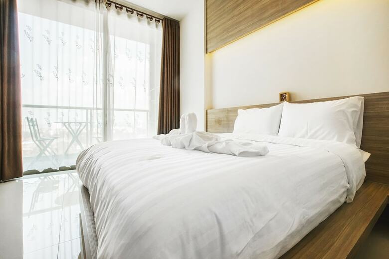 Riviera Wongamat Condo By Favstay