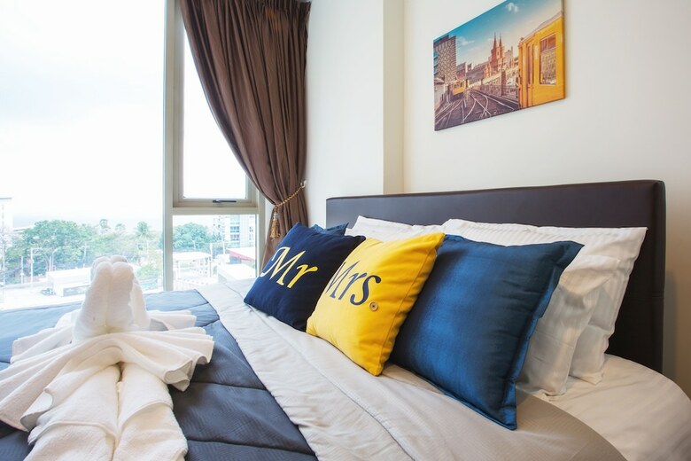 Riviera Wongamat Condo By Favstay