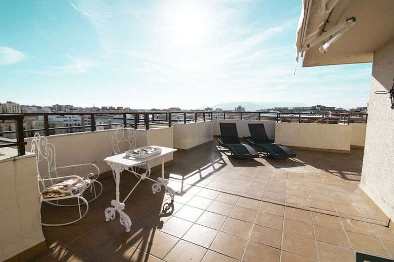 Apartamentos Letmalaga Babel