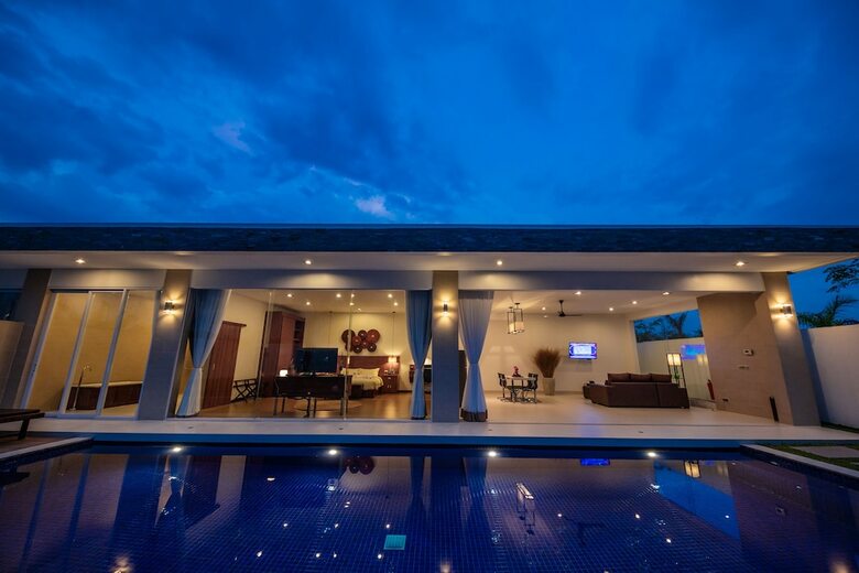 Angkor Rendezvous Private Pool Villa