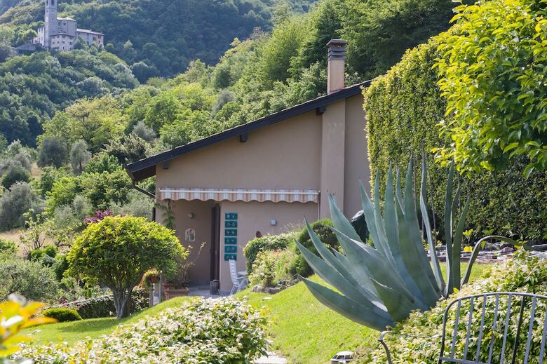 Villa Abbraccio Garden