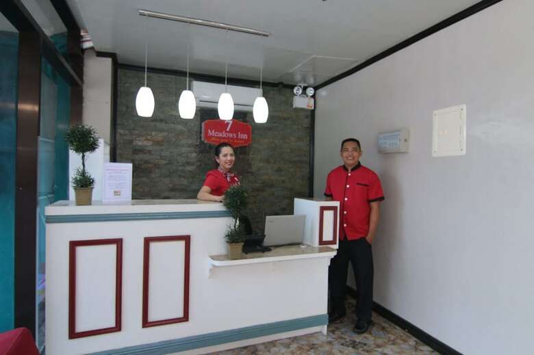 Hotel 7 Meadows Inn