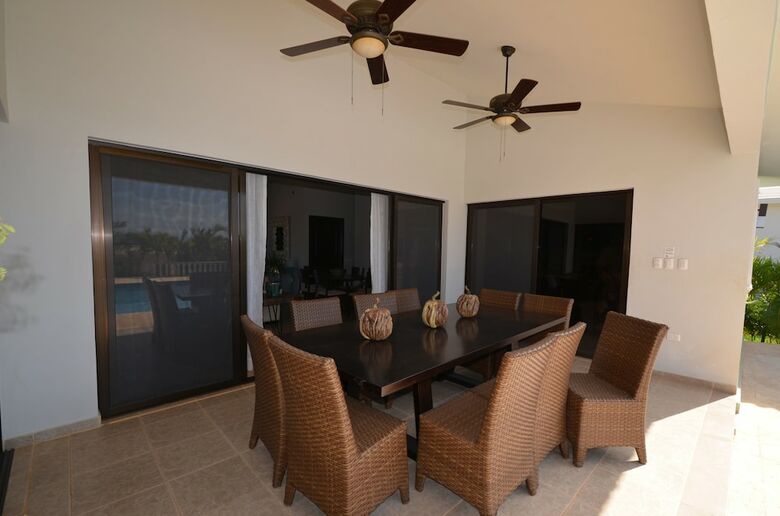 Villa Residencial Casa Linda