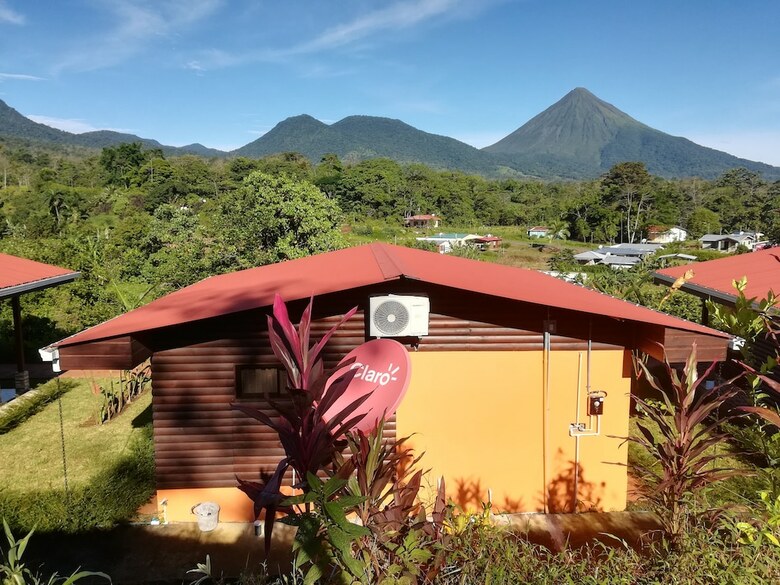 Caba�as Sue�os Del Arenal