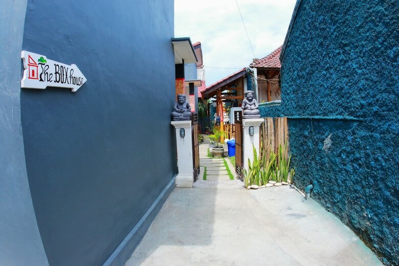 Bed & Breakfast The Box House Nusa Penida