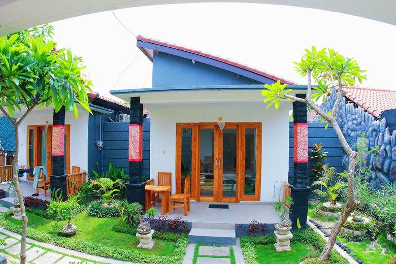 Bed & Breakfast The Box House Nusa Penida
