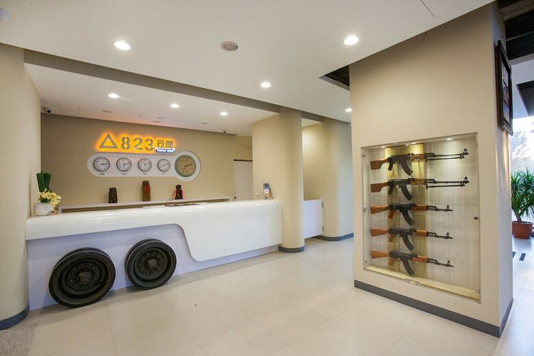 823-tourist Hotel