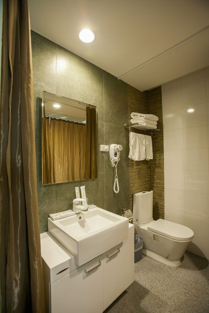 823-tourist Hotel