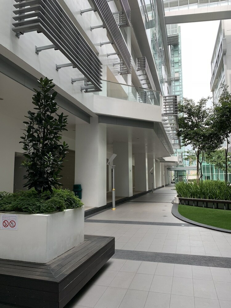 Apartamentos Utopian Homes At Sutera Avenue