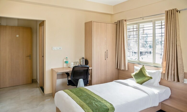 Hotel Treebo Indus Residency Premium