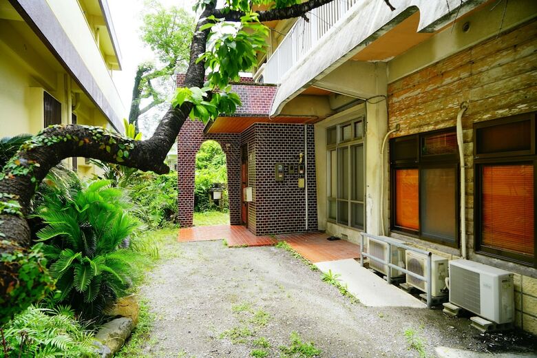 Onna Resort Inn