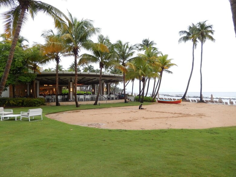 Villa Dorado Beach Cottages 14