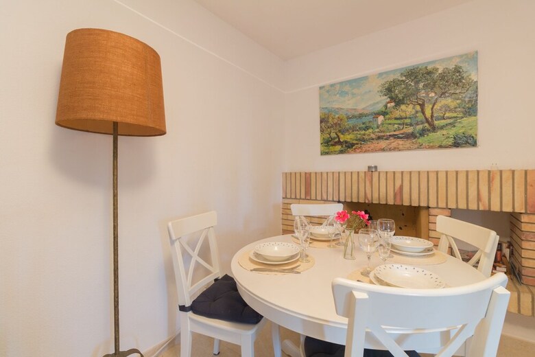 Apartamento Malvinas 214 Ref. 1026
