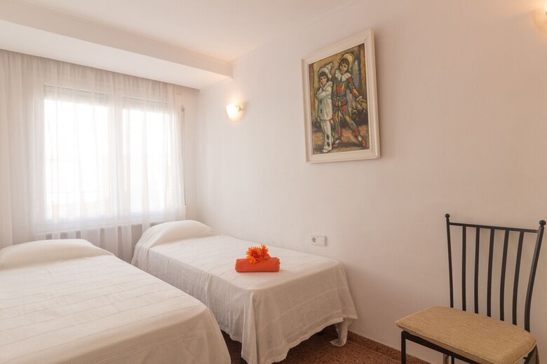 Apartamento Gisamar 6-6 Ref. 1124