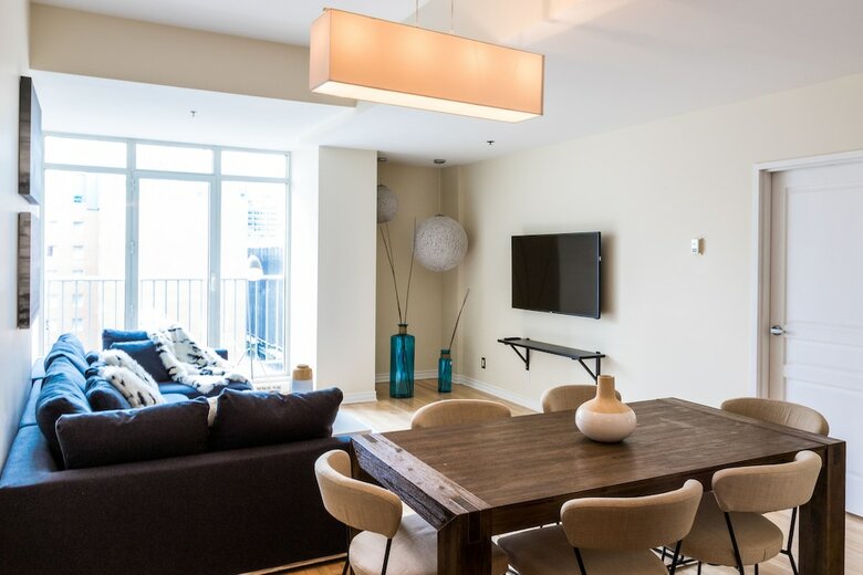 Airy Downtown Apartments By Nuage