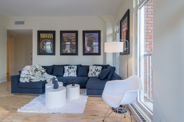 Airy Downtown Apartments By Nuage