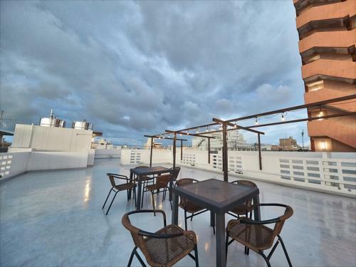 Apartamentos Okinawa City Hotel