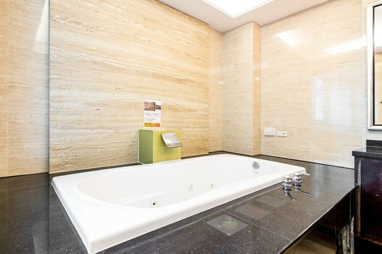 Haian Stay Riverside B&B