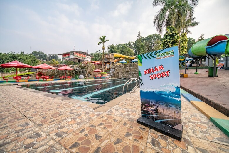 Hotel Sparks Forest Adventure Sukabumi