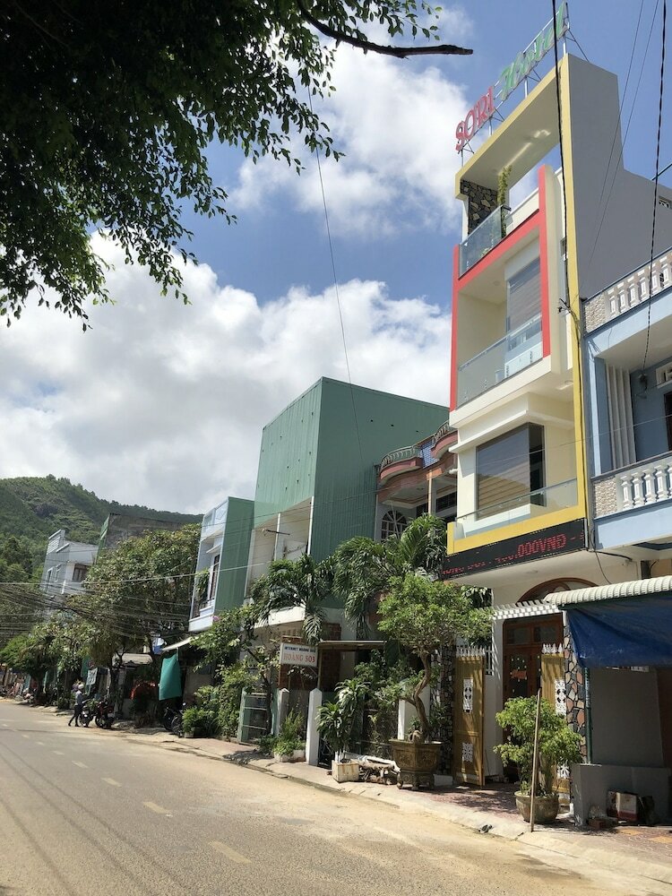 So Ri Hotel