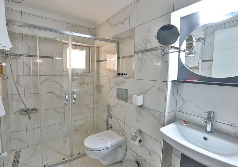 Hotel Azra Suite Otel
