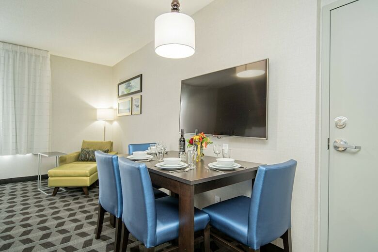 Hotel Towneplace Suites By Marriott Brantford And Conference Centre