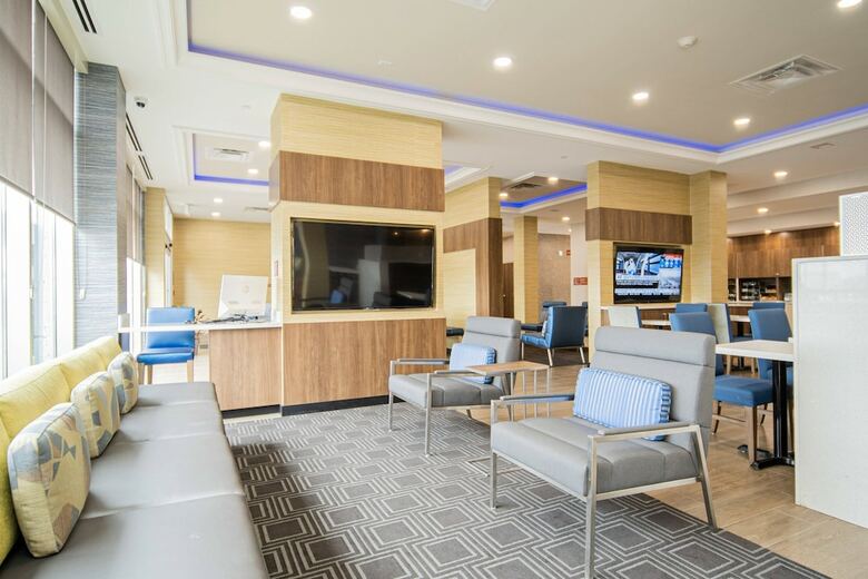 Hotel Towneplace Suites By Marriott Brantford And Conference Centre