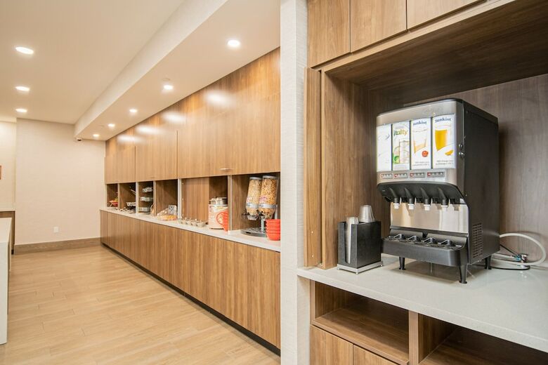 Hotel Towneplace Suites By Marriott Brantford And Conference Centre