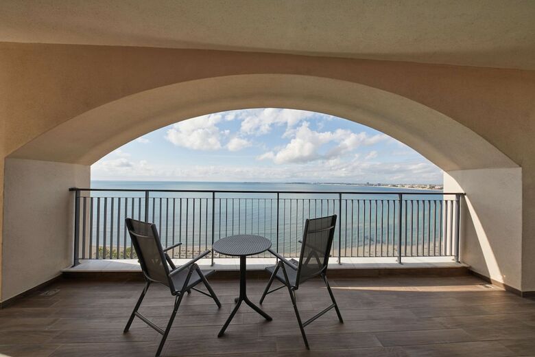 Hotel Secrets Sunny Beach Resort And Spa - Adults Only