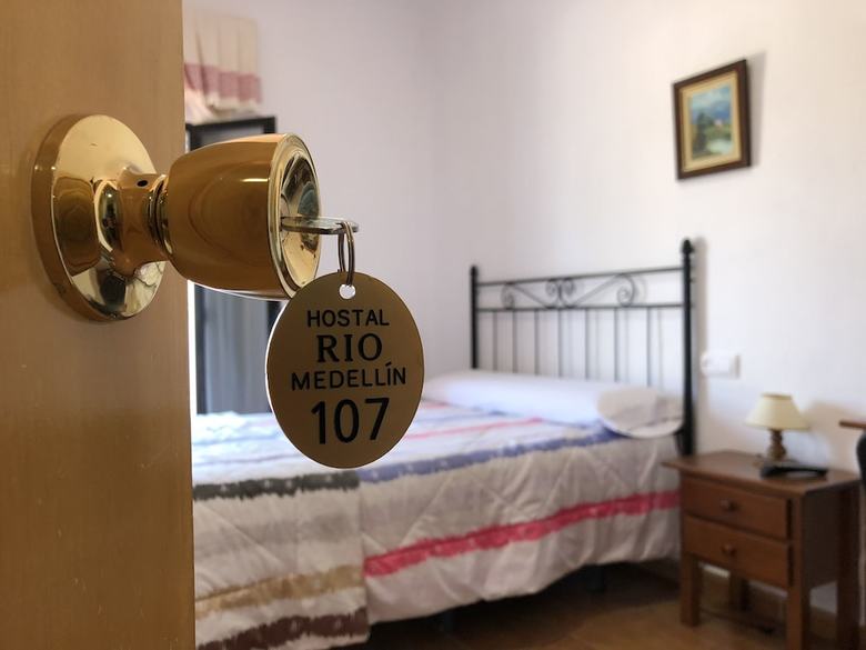 Hostal Restaurante Rio