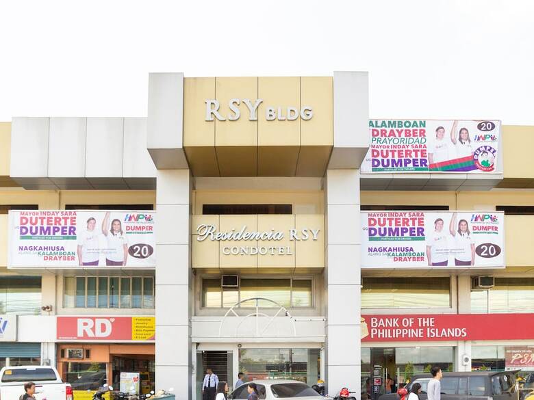 Hotel Oyo 137 Residencia Rsy Condotel