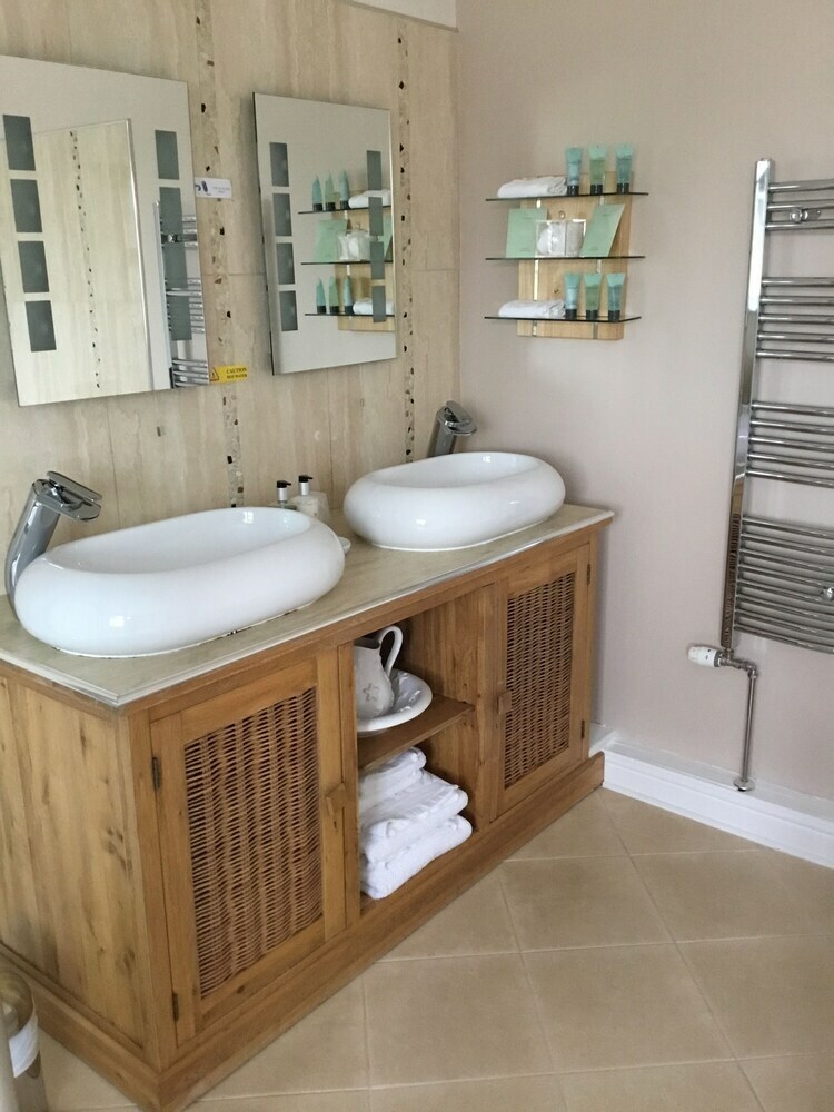 Bed & Breakfast Grovewood House