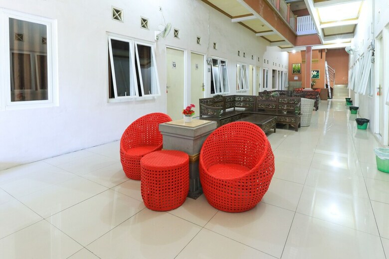 Hotel Babussalam Homestay