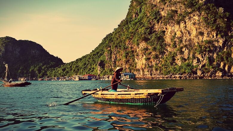 Indochine Cruise Lan Ha Bay