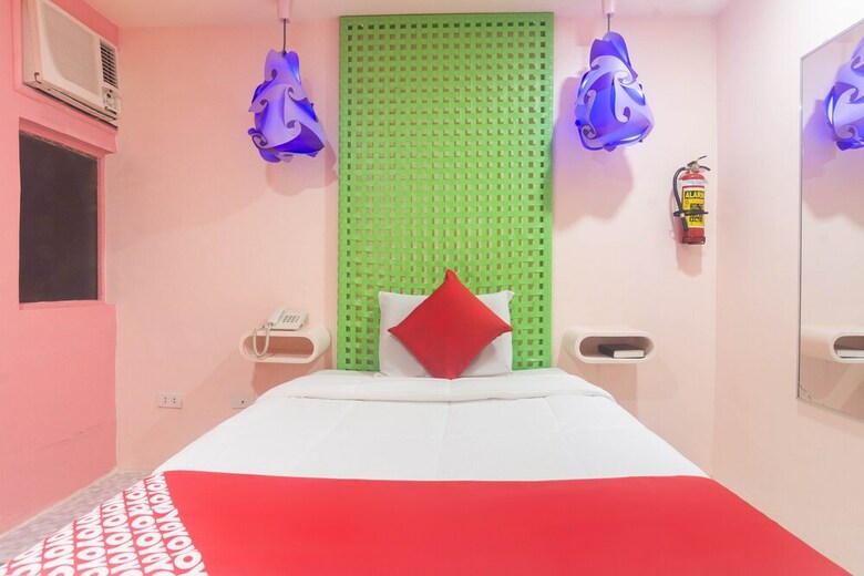 Hotel Oyo 155 Europa Breakfast And Bed