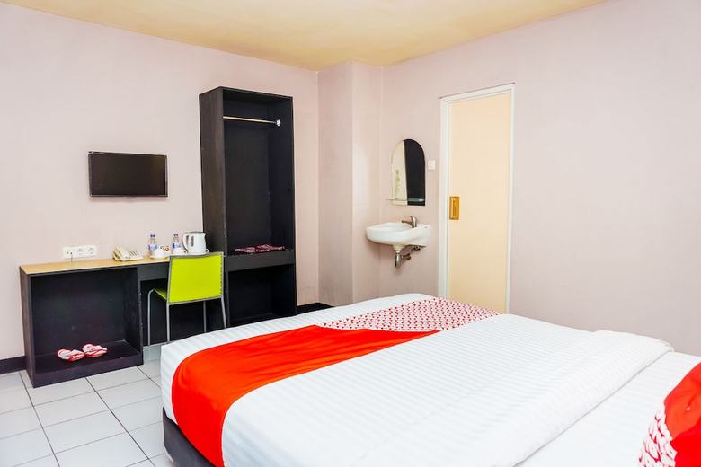 Oyo 382 Pagaruyung Hotel Batusangkar