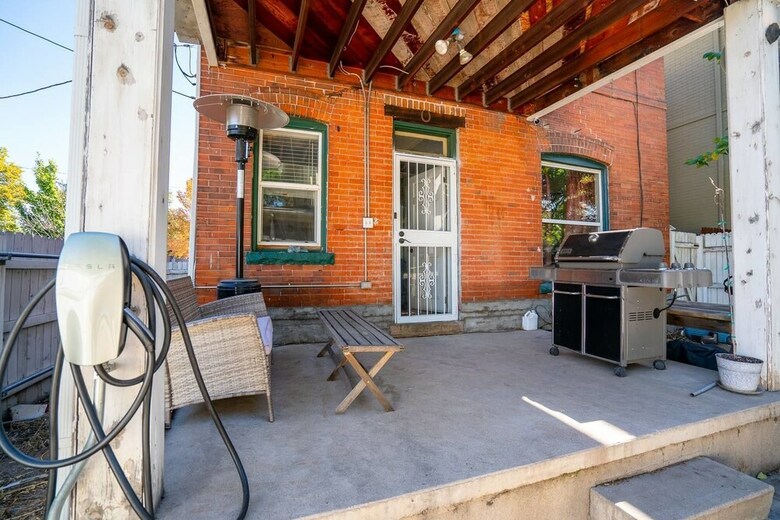 Cannabis Castle Historic Home In Baker District