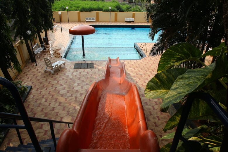 Hotel Ravi Kiran