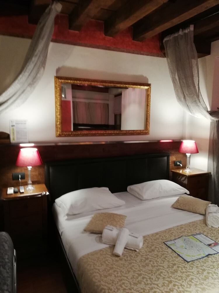 Apartamento Antica Residenza Via Roma Garden View