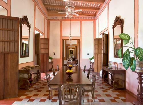 Hotel Hacienda Santa Rosa